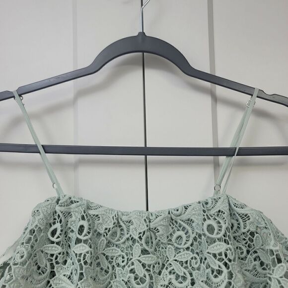 H&M off the shoulder lace dress, size 6 - Picture 9 of 13